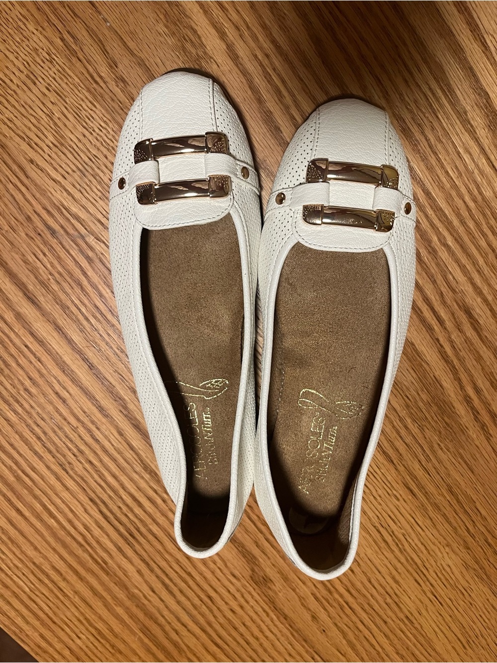 Aerosoles Women's White and Gold Ballet-shoes